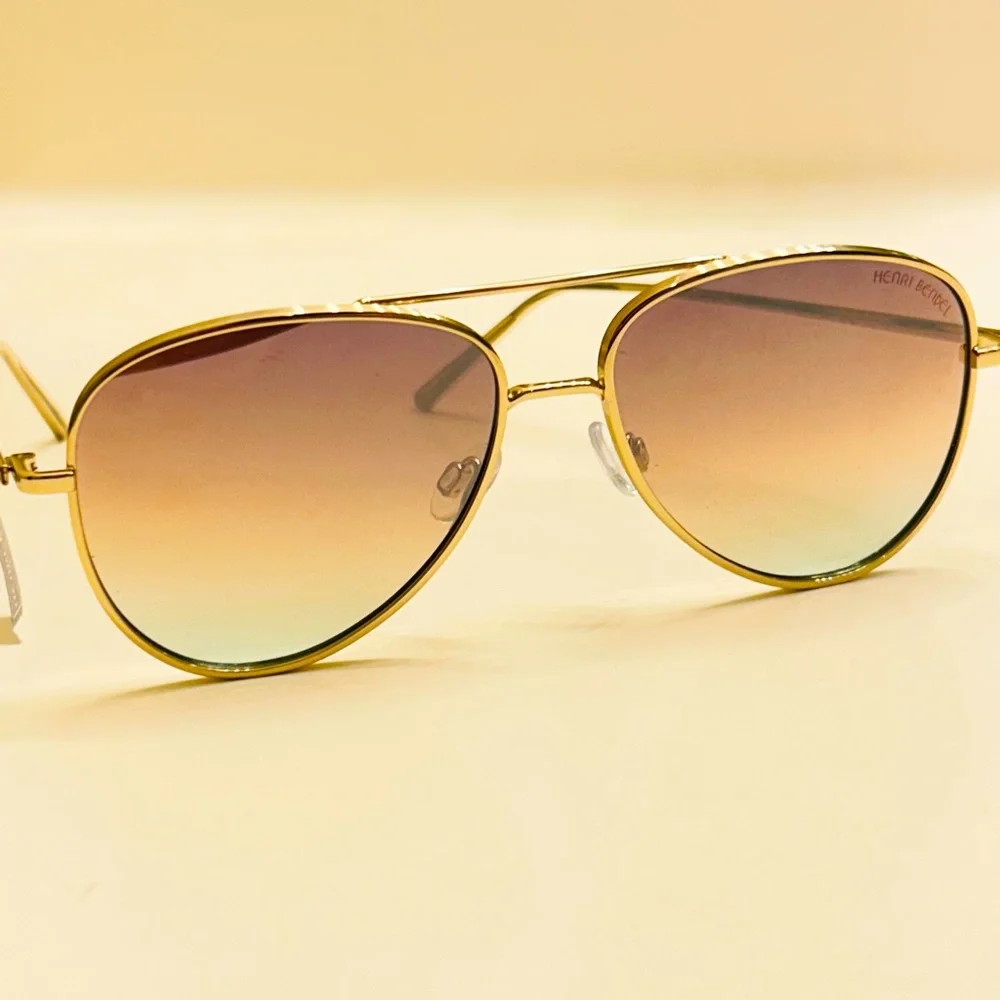 🔥EXTREMELY🔥 RARE Henri Bendel Brynn Gradient Aviator Sunglasses - Picture 4 of 14